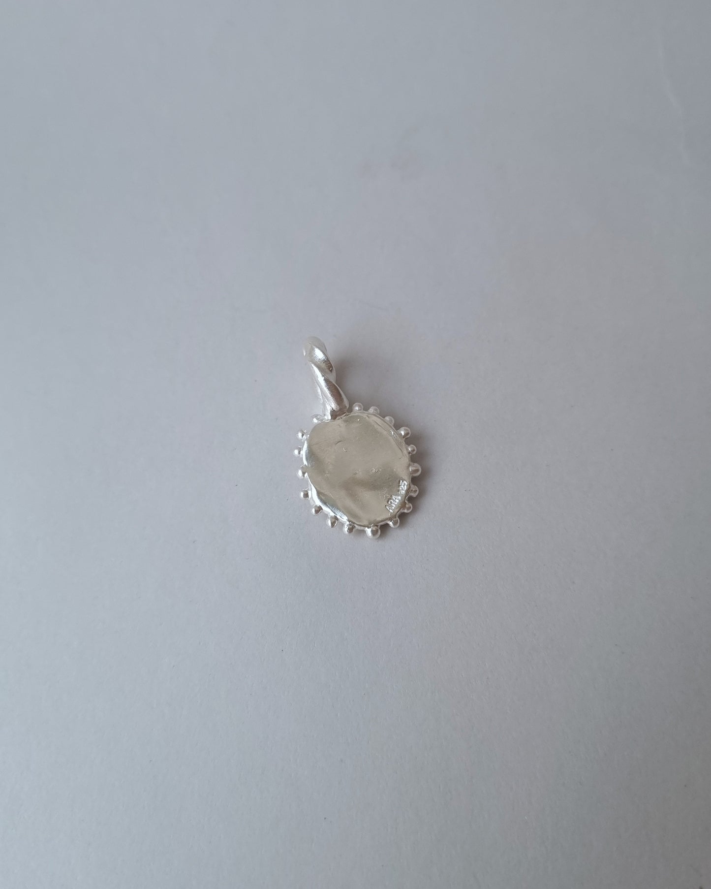 HERA Small Silver Pendant